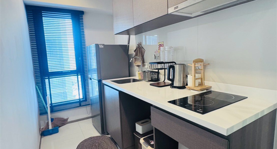 For rent 2 bedrooms condo in Chatuchak, Bangkok