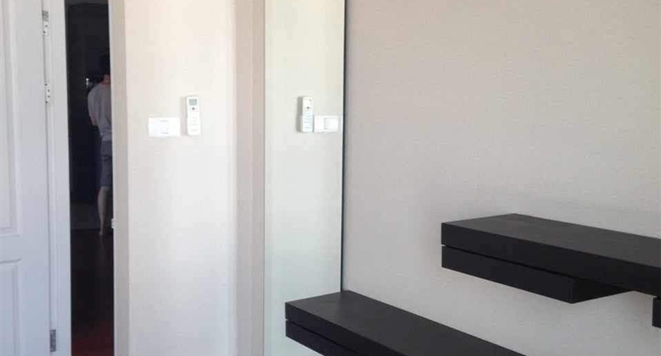 Wohnung zur Miete mit 2 Zimmer in Huai Khwang, Bangkok