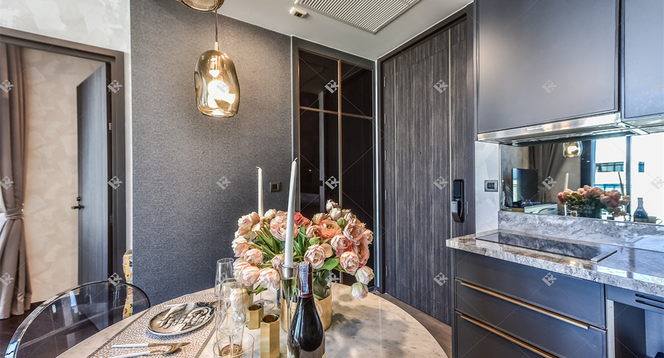 For rent 1 bed condo in Phaya Thai, Bangkok