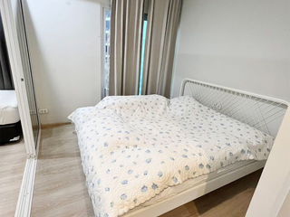 For rent 3 bedrooms condo in Huai Khwang, Bangkok