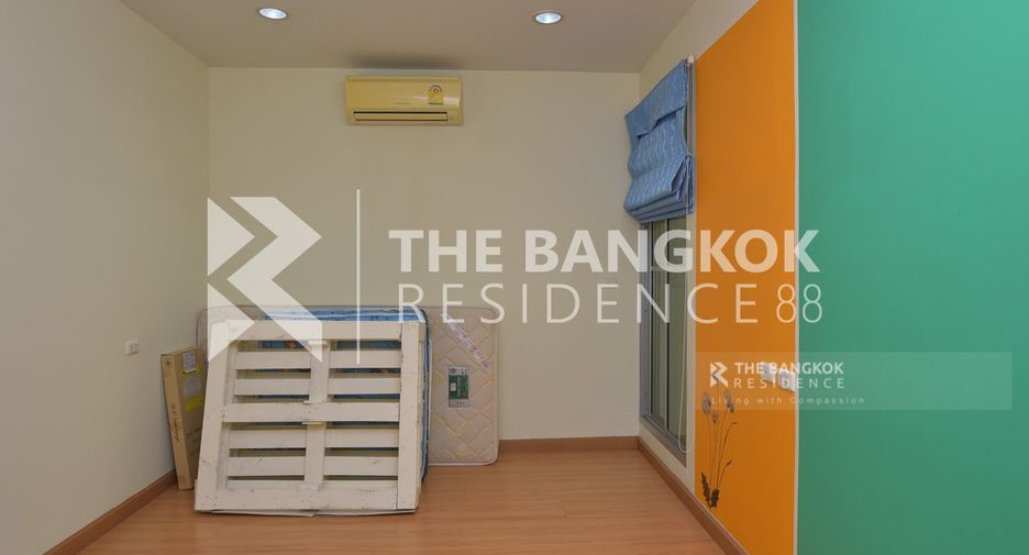 Wohnung zur Miete mit 2 Zimmer in Pathum Wan, Bangkok