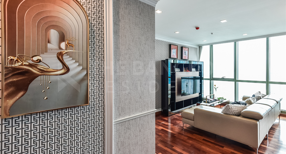 Wohnung zur Miete mit 3 Zimmer in Pathum Wan, Bangkok