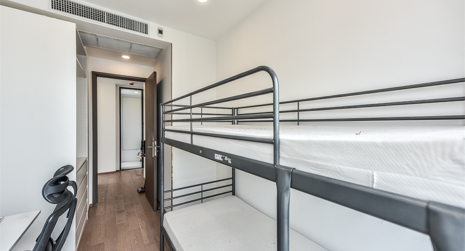 Wohnung zur Miete mit 2 Zimmer in Bang Rak, Bangkok