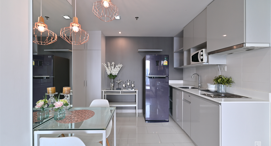 For rent 2 ベッドルーム condo in Huai Khwang, Bangkok