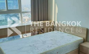 For rent 2 ベッドルーム condo in Huai Khwang, Bangkok