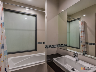 For rent 2 bedrooms condo in Ratchathewi, Bangkok