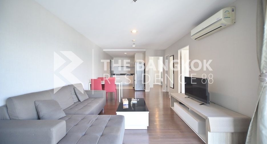 For rent 2 bedrooms condo in Huai Khwang, Bangkok