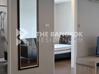 For rent 2 bedrooms condo in Huai Khwang, Bangkok