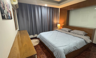 For rent 3 bedrooms condo in Huai Khwang, Bangkok