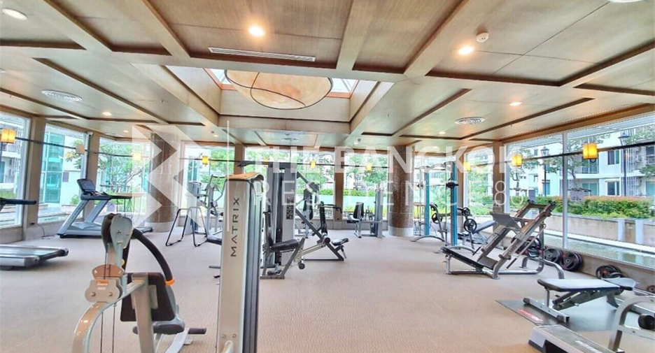 For rent 1 bed condo in Huai Khwang, Bangkok