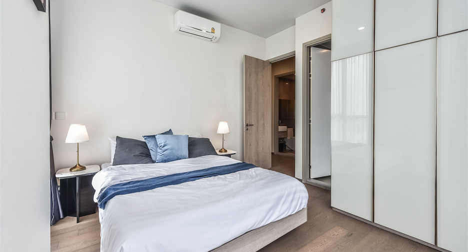 For rent 2 bedrooms condo in Ratchathewi, Bangkok
