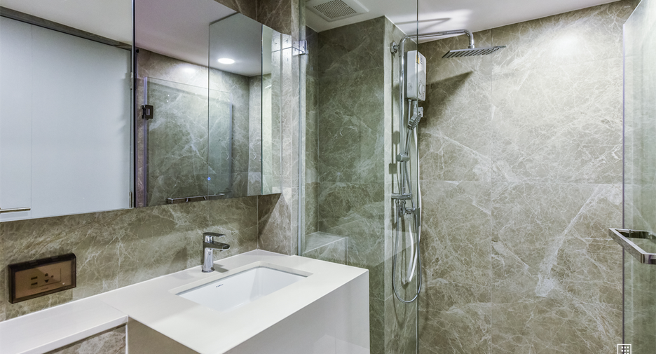 For rent 1 bed condo in Huai Khwang, Bangkok