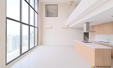 For rent 4 bedrooms condo in Watthana, Bangkok