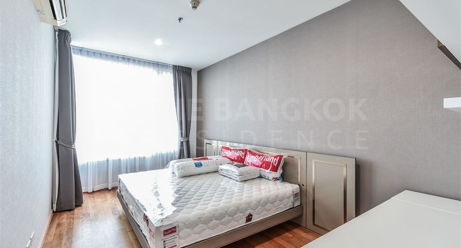 For rent 2 bedrooms condo in Ratchathewi, Bangkok