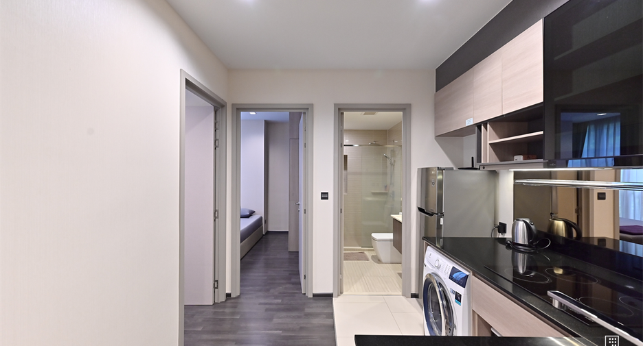 For rent 2 bedrooms condo in Huai Khwang, Bangkok