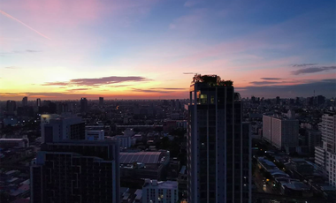 For rent 2 bedrooms condo in Phaya Thai, Bangkok
