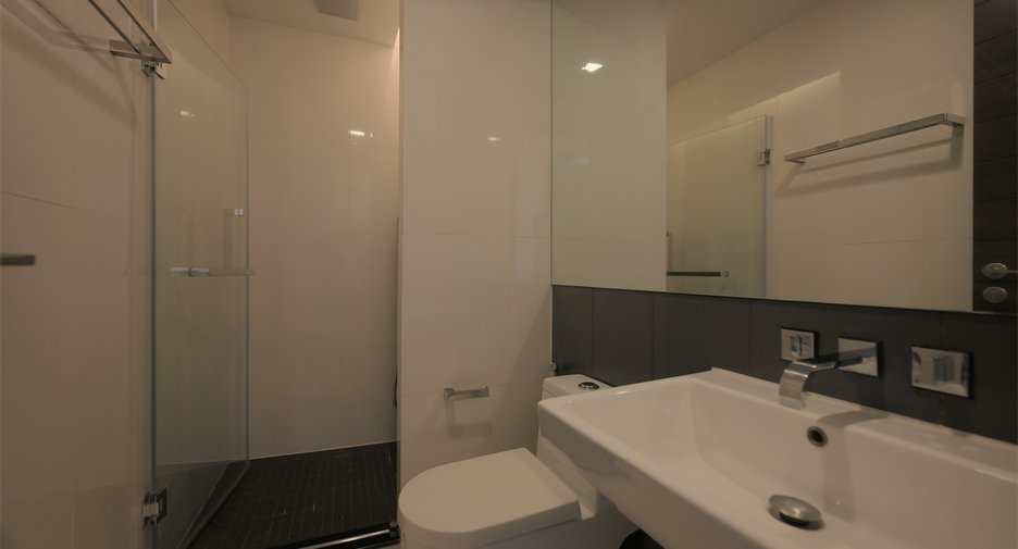 Wohnung zur Miete mit 2 Zimmer in Huai Khwang, Bangkok
