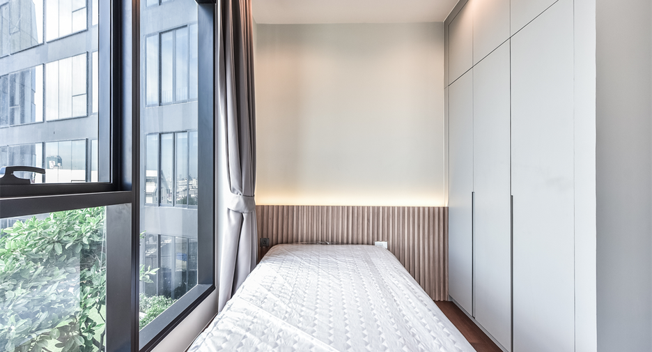 For rent 2 bedrooms condo in Ratchathewi, Bangkok