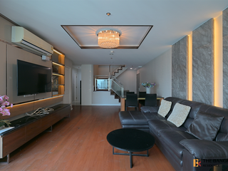 For rent 4 bedrooms condo in Huai Khwang, Bangkok