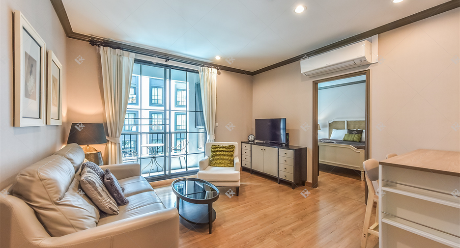 For rent 2 bedrooms condo in Pathum Wan, Bangkok
