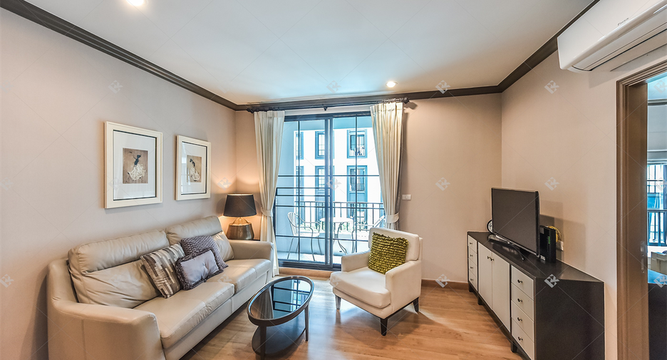 For rent 2 bedrooms condo in Pathum Wan, Bangkok