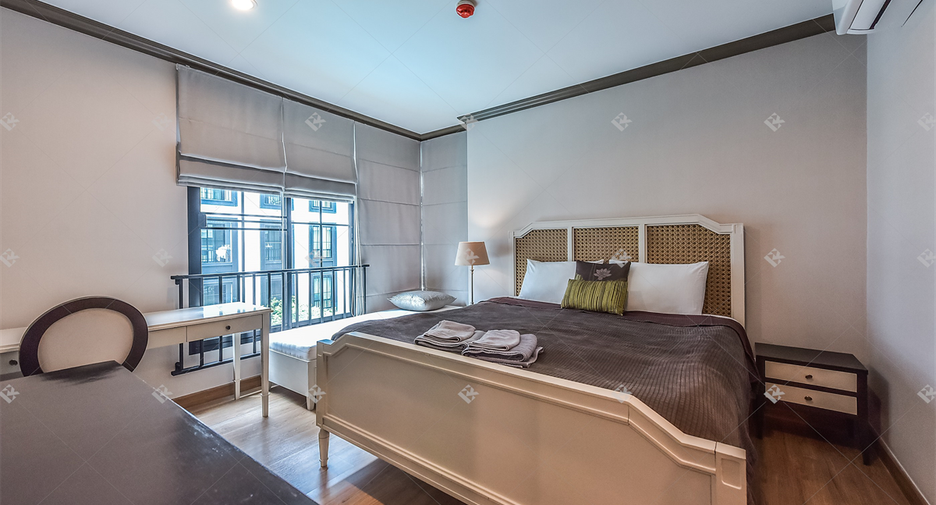 For rent 2 bedrooms condo in Pathum Wan, Bangkok