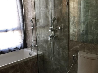 For rent 2 bedrooms condo in Pathum Wan, Bangkok