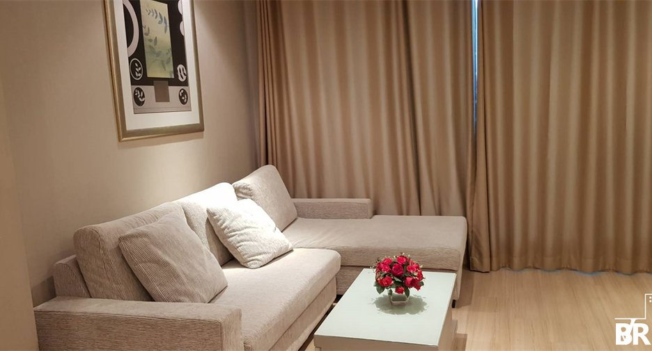 Condo en alquiler de 2 habitaciones en Pathum Wan, Bangkok