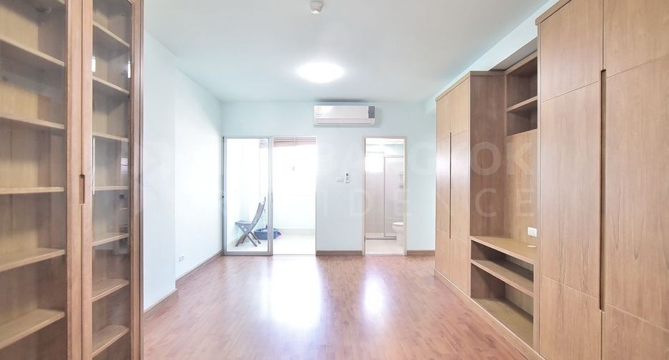 À louer 2 chambres condo à Chatuchak, Bangkok