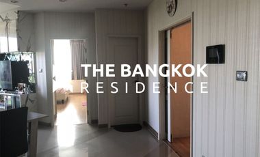 Condo en alquiler de 2 habitaciones en Huai Khwang, Bangkok