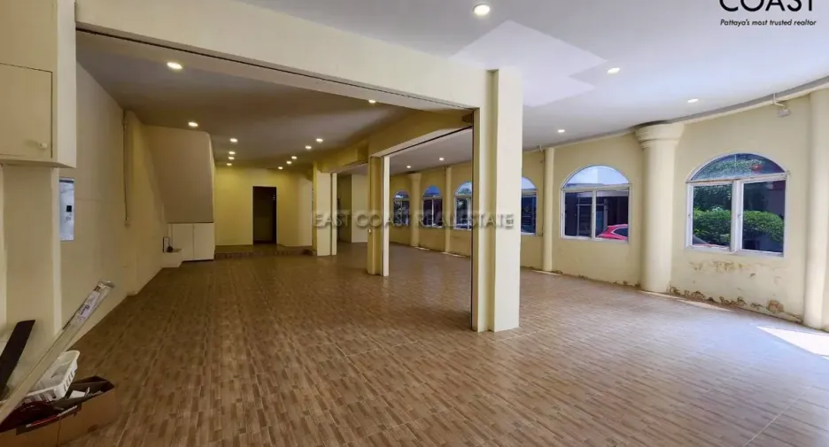 For rent retail Space in Bang Lamung, Chonburi