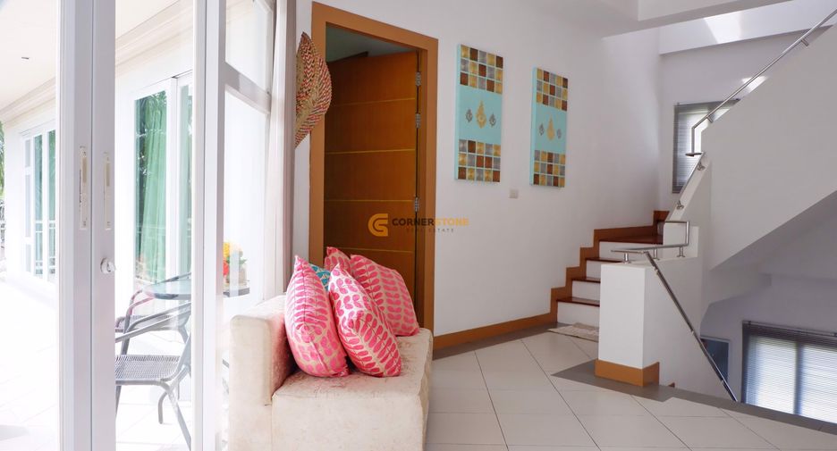 À louer et à vendre 4 chambres maison à Jomtien, Pattaya