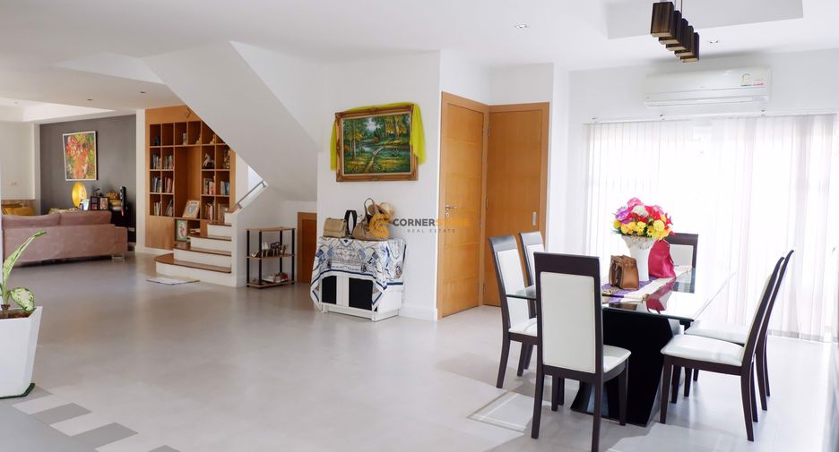 À louer et à vendre 4 chambres maison à Jomtien, Pattaya