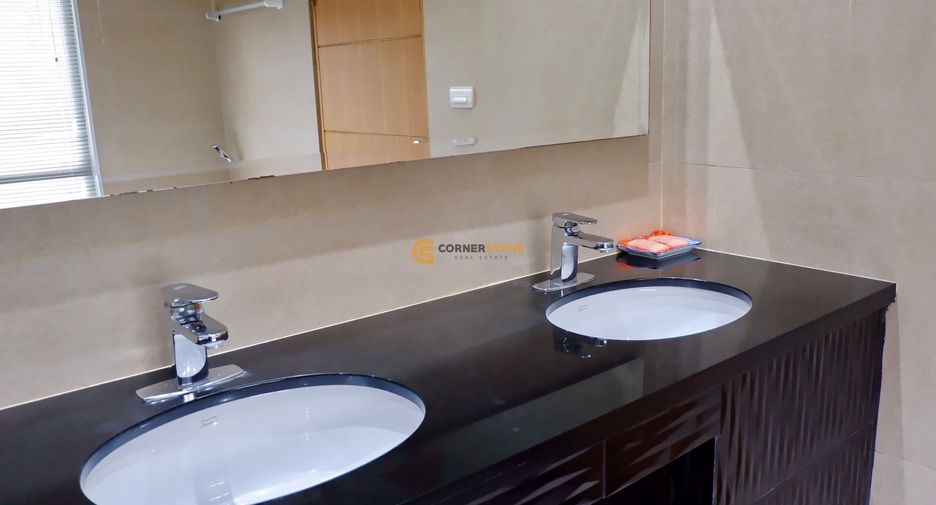 À louer et à vendre 4 chambres maison à Jomtien, Pattaya