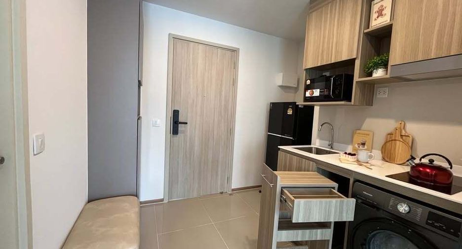 For rent studio condo in Khlong Toei, Bangkok