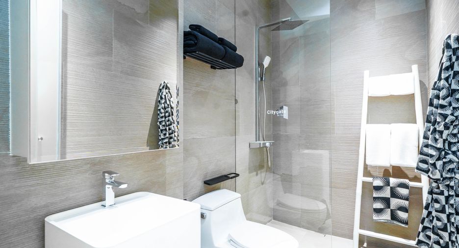 For sale 1 bed condo in Kathu, Phuket