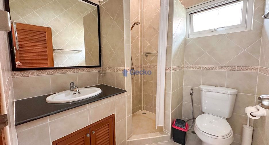 For sale 4 ベッドルーム house in Bang Lamung, Chonburi