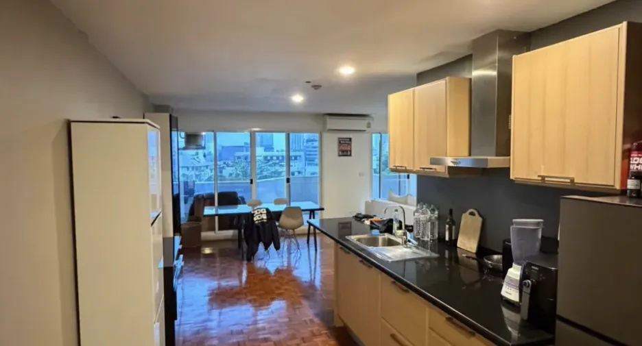 À vendre 1 chambre condo à Khlong Toei, Bangkok
