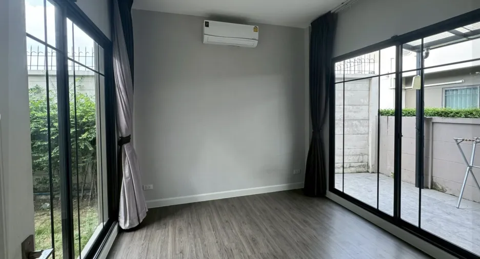 For rent 4 bedrooms house in Bang Kruai, Nonthaburi