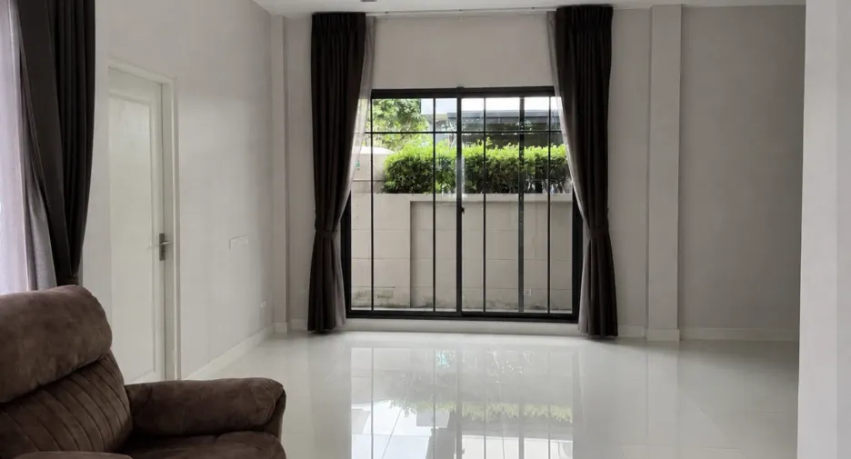 For rent 4 bedrooms house in Bang Kruai, Nonthaburi