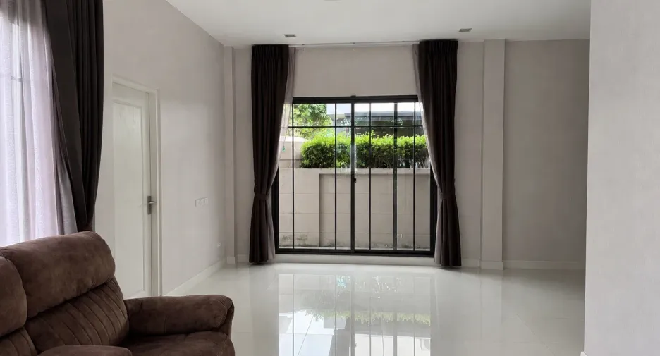 For rent 4 bedrooms house in Bang Kruai, Nonthaburi