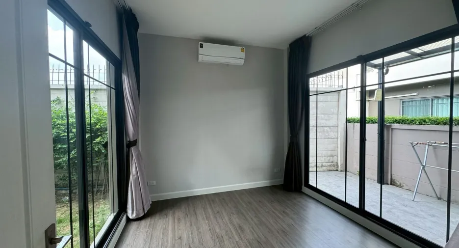 For rent 4 bedrooms house in Bang Kruai, Nonthaburi