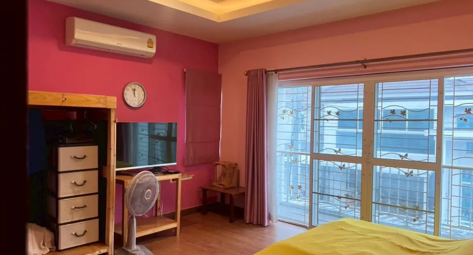 Haus zum Kauf mit 3 Zimmer in Mueang Chiang Mai, Chiang Mai