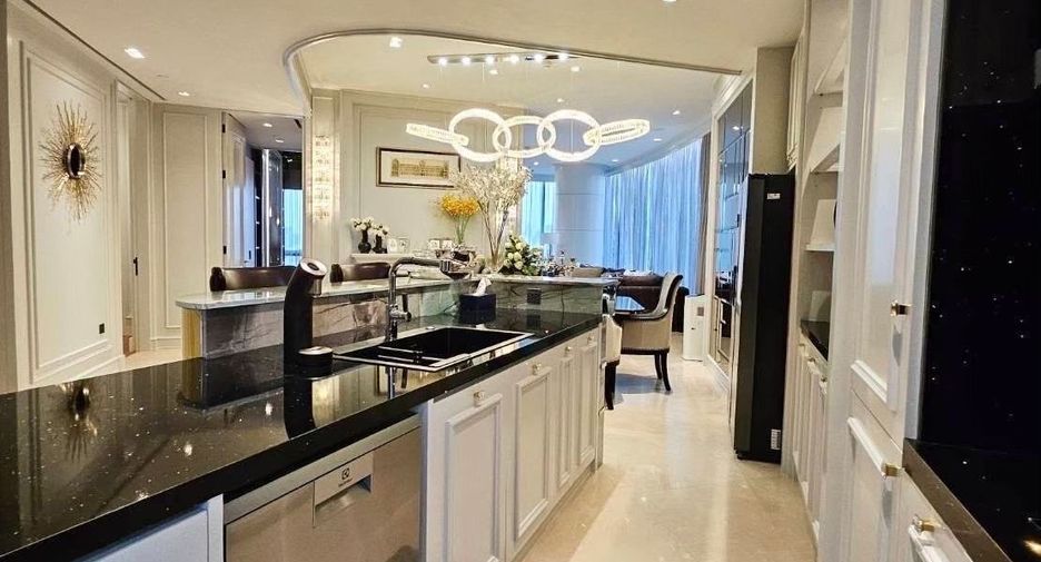 For sale 2 bedrooms condo in Khlong San, Bangkok