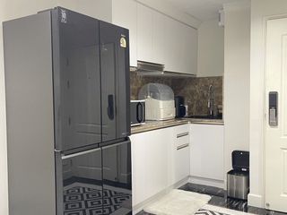 For rent 2 bedrooms condo in Bang Rak, Bangkok