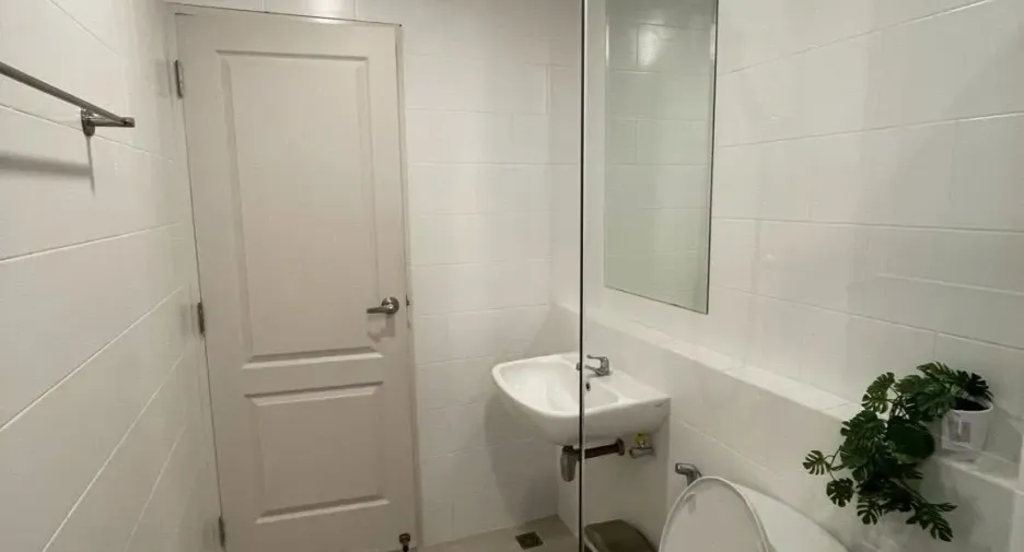 For rent 4 bedrooms house in Prawet, Bangkok