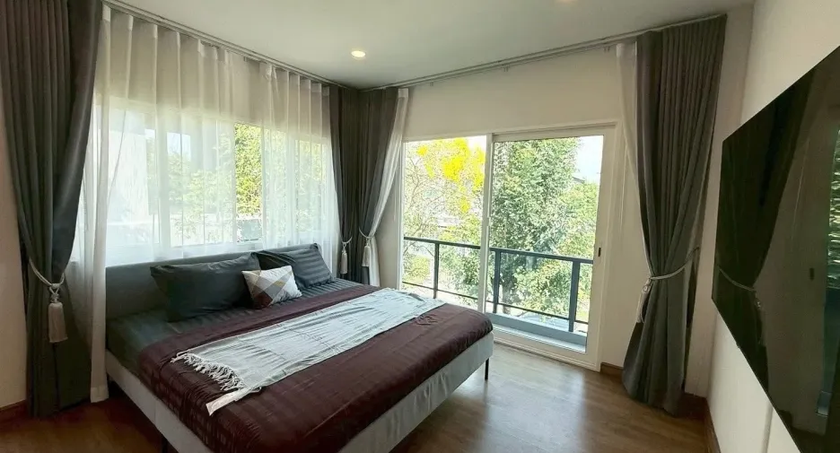 For rent 4 bedrooms house in Prawet, Bangkok