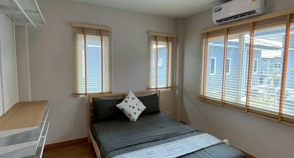 For rent 4 bedrooms house in Prawet, Bangkok