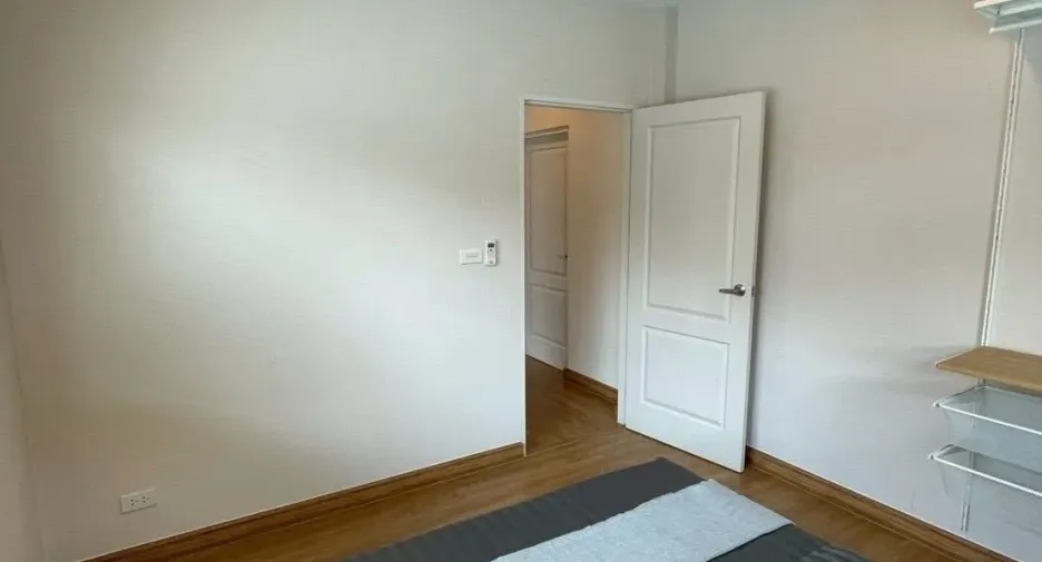 For rent 4 bedrooms house in Prawet, Bangkok