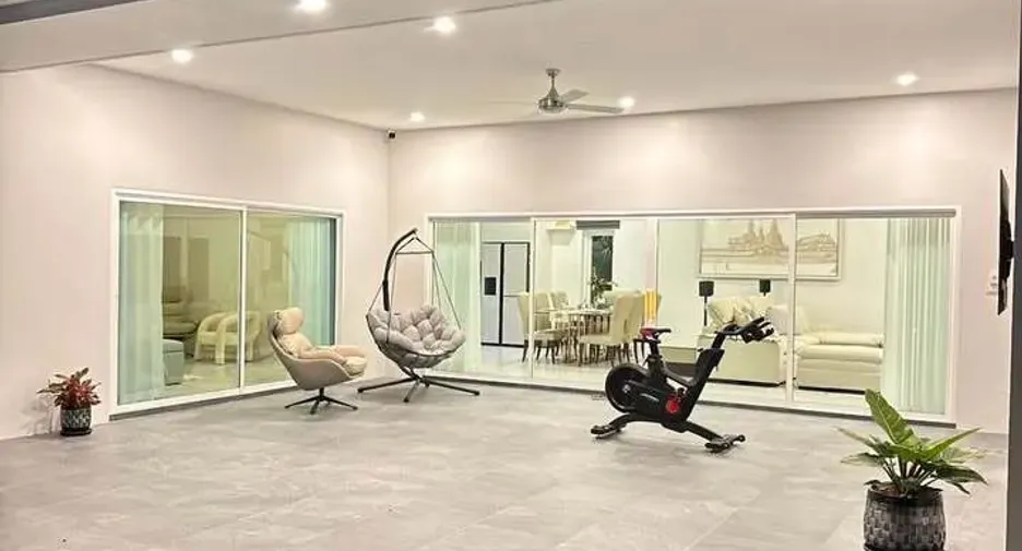 À vendre 4 chambres villa à Hua Hin, Prachuap Khiri Khan
